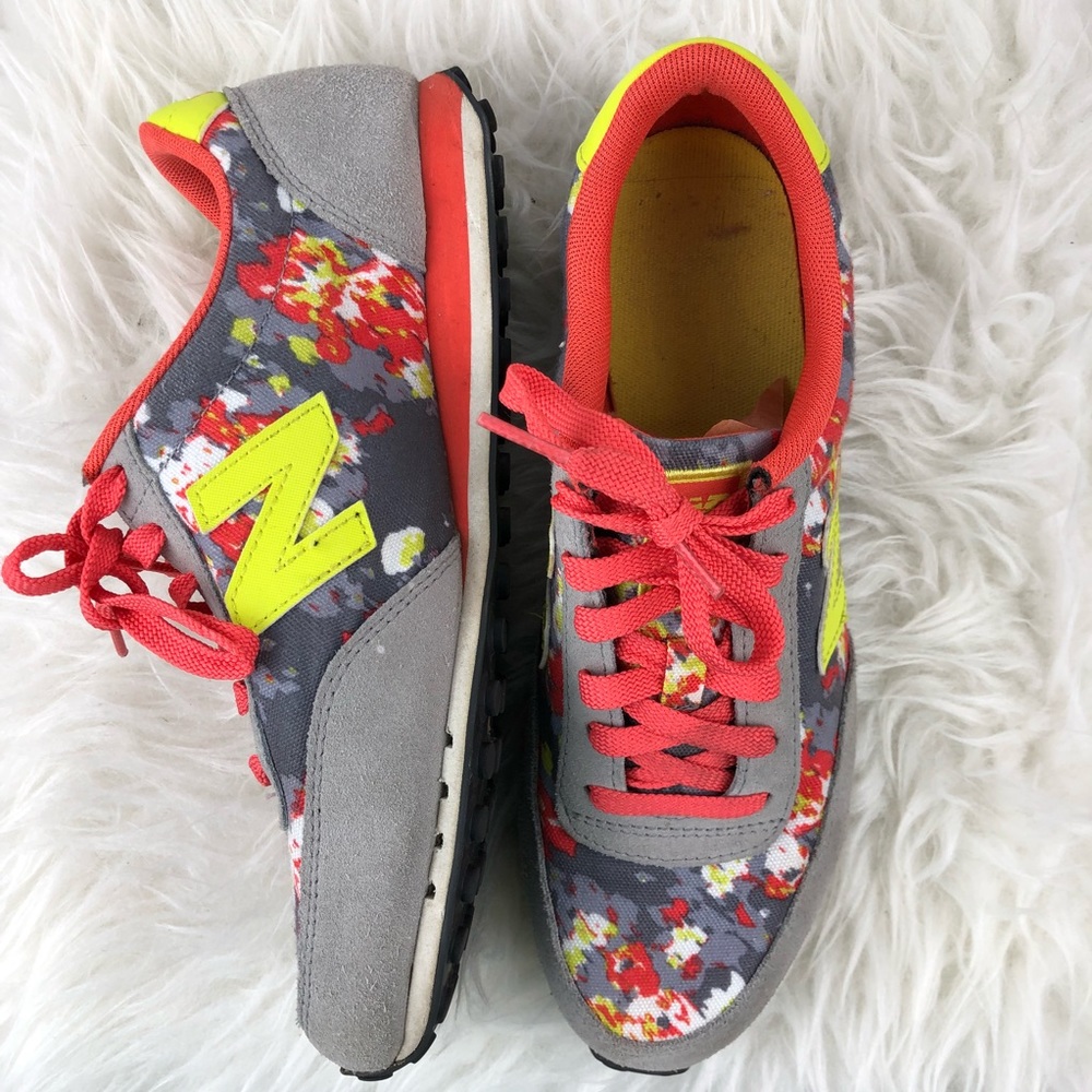 New Balance Gray Floral WL410 Track Sneakers Sz 9